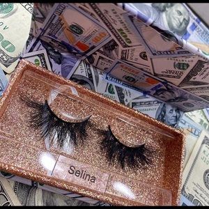 Mink lashes